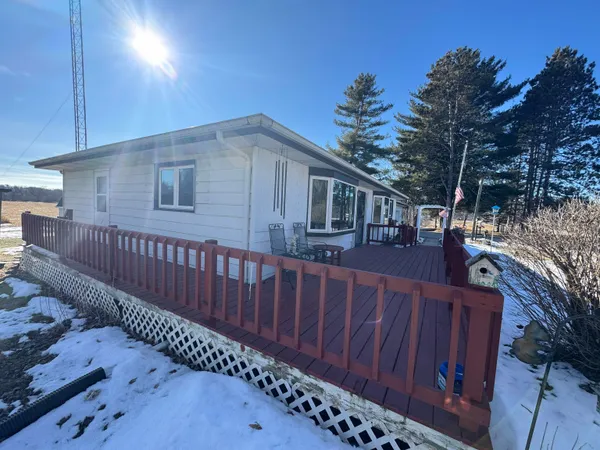 $249,900 | W10035 Highway 82, Elroy, WI 53929