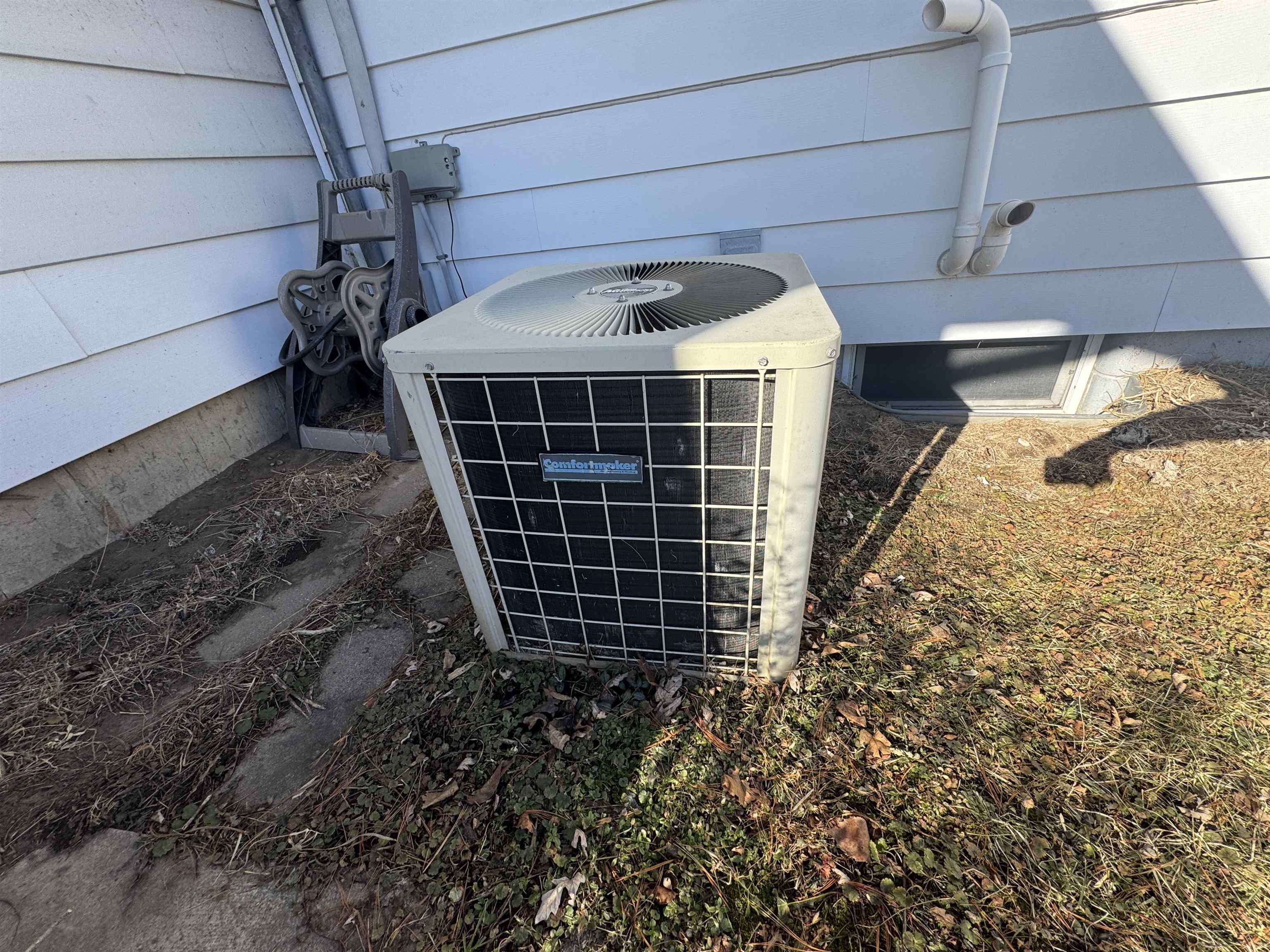 W10035 Highway 82 Elroy, WI 53929 - Photo 45 of 49