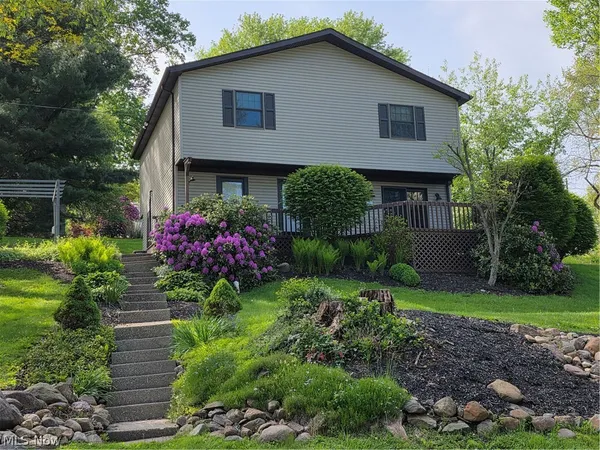 $199,000 | 1511 Lake Front Drive, Salem, OH 44460