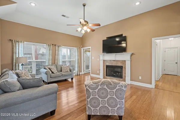 $365,000 | 2874 Oxford Circle, Southaven, MS 38672