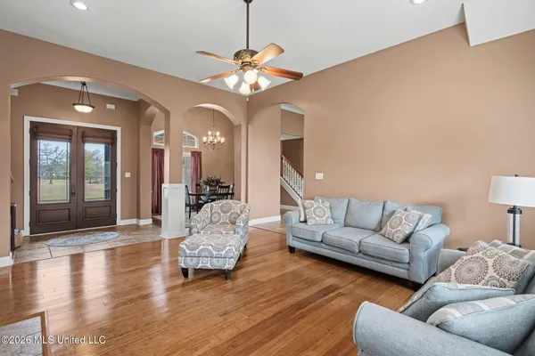 $365,000 | 2874 Oxford Circle, Southaven, MS 38672