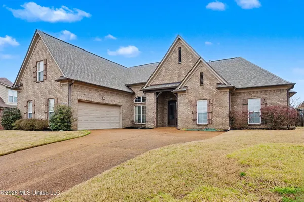 $365,000 | 2874 Oxford Circle, Southaven, MS 38672