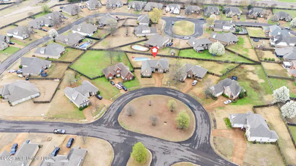 $365,000 | 2874 Oxford Circle, Southaven, MS 38672