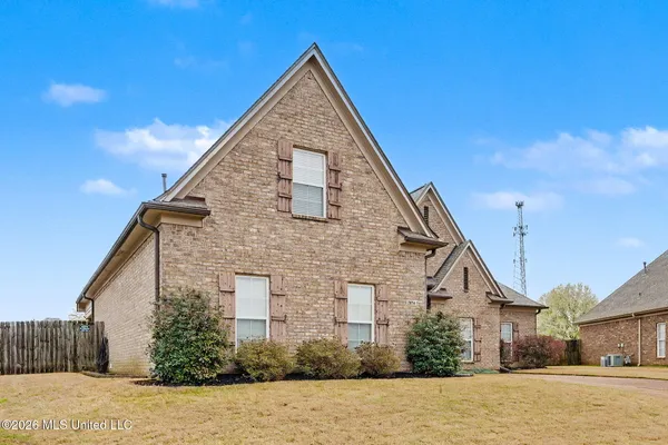 $365,000 | 2874 Oxford Circle, Southaven, MS 38672
