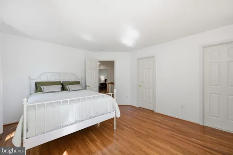 $1,295,000 | 308 Barnside Place, Rockville, MD 20850
