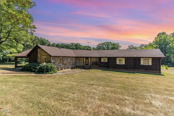 $2,300,000 | 8450 Perry Road, Graham, NC 27253