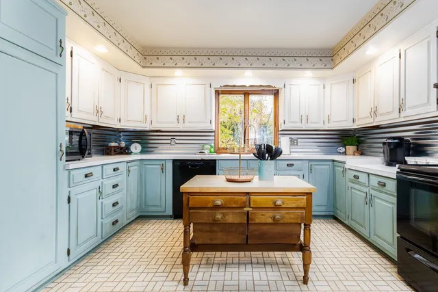 $618,700 | 22889 County Road 36, Goshen, IN 46526