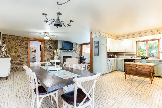 $618,700 | 22889 County Road 36, Goshen, IN 46526