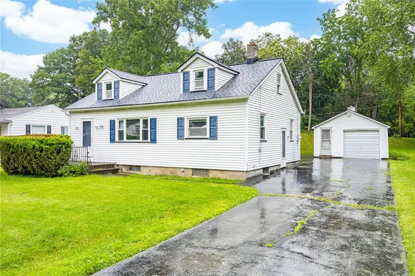 $179,900 | 336 Eaton Road, Irondequoit, NY 14617