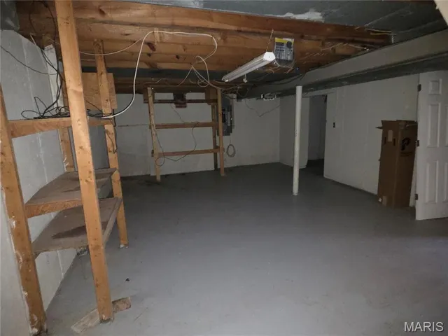 $164,900 | 1 Silverwoods Lane, Fenton, MO 63026