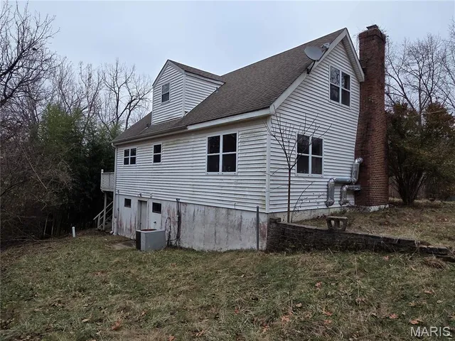 $164,900 | 1 Silverwoods Lane, Fenton, MO 63026