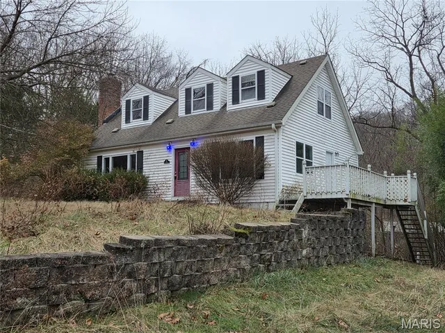 $164,900 | 1 Silverwoods Lane, Fenton, MO 63026