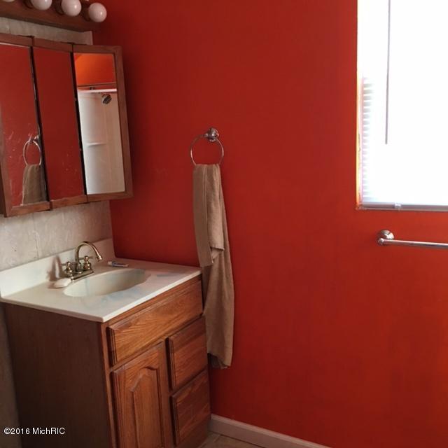 8025 North Maple Island Road Holton, MI 49425 - Photo 5 of 8 IMG_1672
