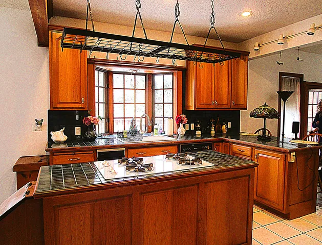 $589,000 | 643 North 50 West, Valparaiso, IN 46385