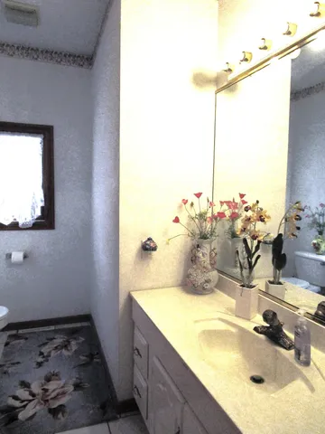 $589,000 | 643 North 50 West, Valparaiso, IN 46385