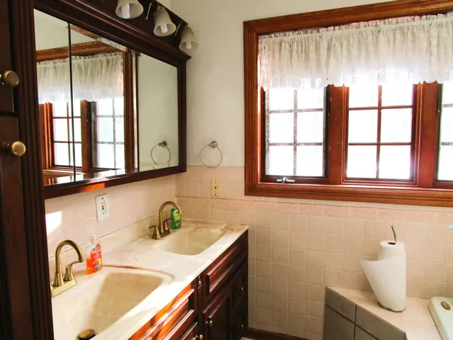 $589,000 | 643 North 50 West, Valparaiso, IN 46385