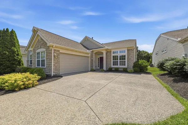 $359,900 | 3509 Macpherson Place, Cincinnati, OH 45245