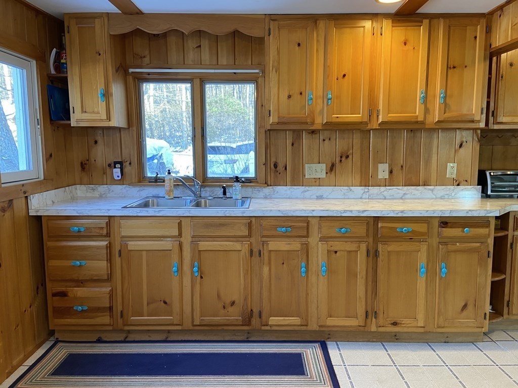 55 Island Road Holland, MA 01521 - Photo 5 of 34 Gallery Image 5