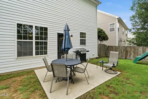 $450,000 | 6220 Amber Bluffs Crescent, Raleigh, NC 27616