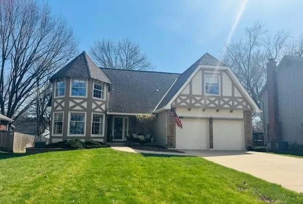 $450,000 | 16629 West 146th Terrace, Olathe, KS 66062