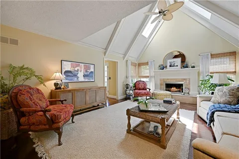 $450,000 | 16629 West 146th Terrace, Olathe, KS 66062