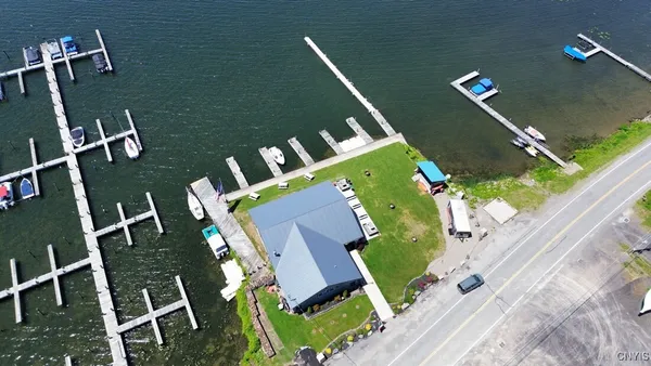 $1,000,000 | 7147 Lake Bluff Road, Huron, NY 14590