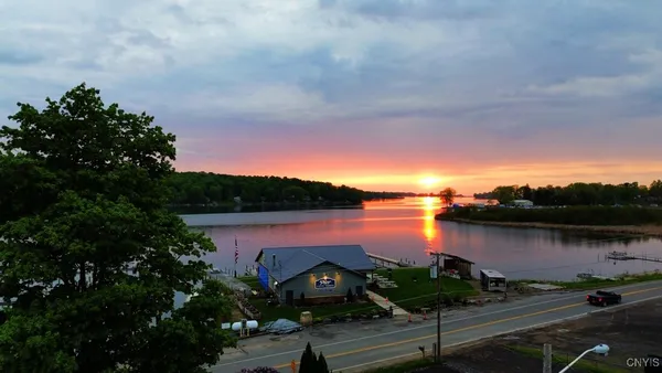 $1,000,000 | 7147 Lake Bluff Road, Huron, NY 14590