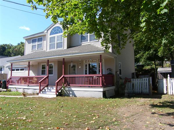 1298 Mammoth Road Dracut, MA 01826 - Photo 1 of 10 Gallery Image 1