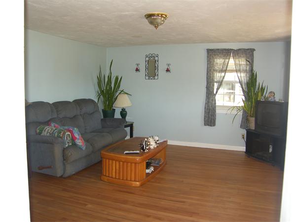 1298 Mammoth Road Dracut, MA 01826 - Photo 3 of 10 Gallery Image 3