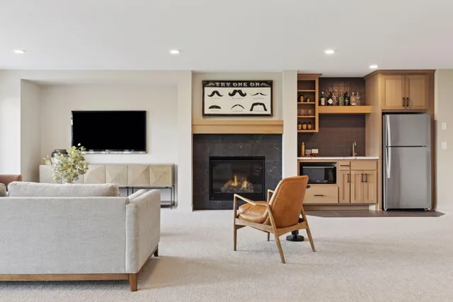 $1,099,000 | 11068 Kingsview Lane North, Dayton, MN 55369