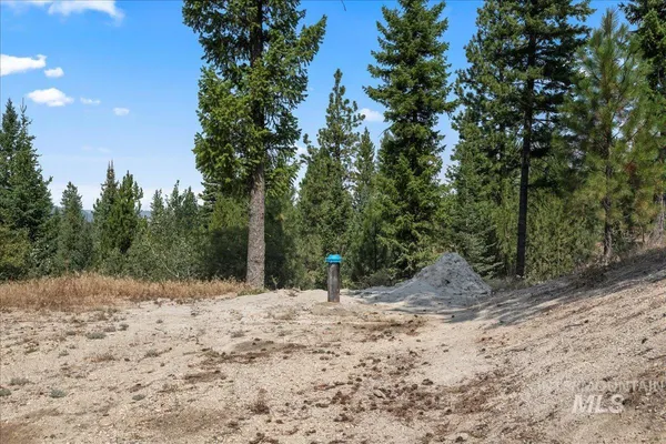 $325,000 | 100 Coit Drive, Cascade, ID 83611