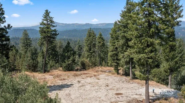 $325,000 | 100 Coit Drive, Cascade, ID 83611