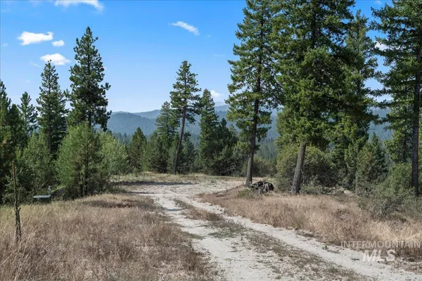 $325,000 | 100 Coit Drive, Cascade, ID 83611