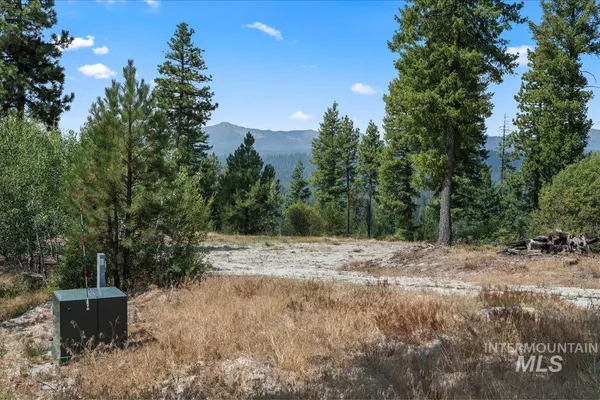 $325,000 | 100 Coit Drive, Cascade, ID 83611