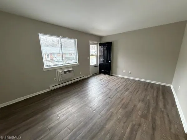 $775 | 201 Woodnell Street, Unit D, Greensboro, NC 27405