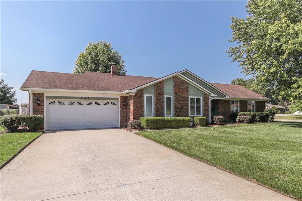 660 Yeagy Road Greenwood, IN 46142 - Photo 3 of 44 Gallery Image 3
