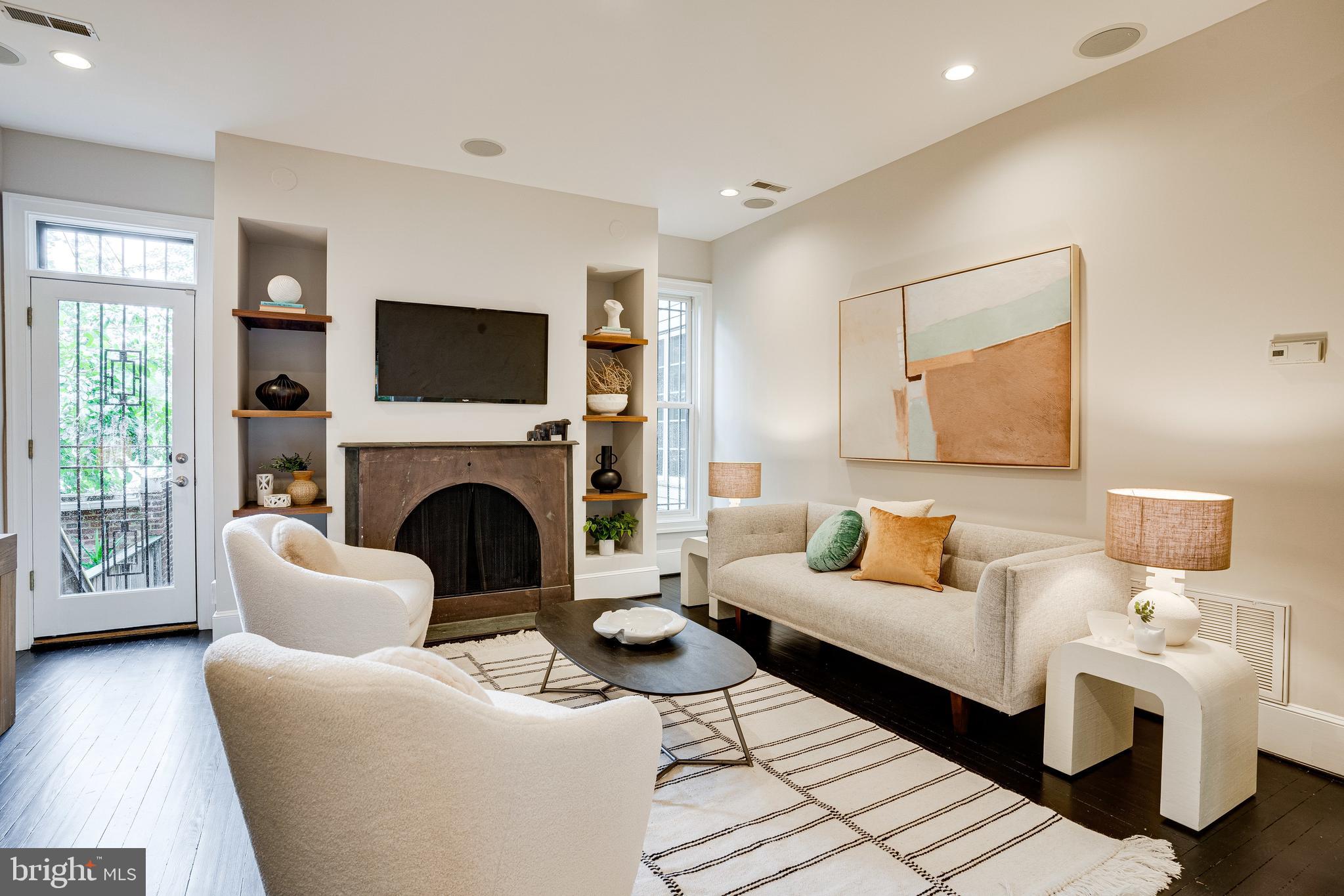 405 K Street Northeast Washington, DC 20002 - Photo 19 of 58 Step outside to DEEP patio + PARKING