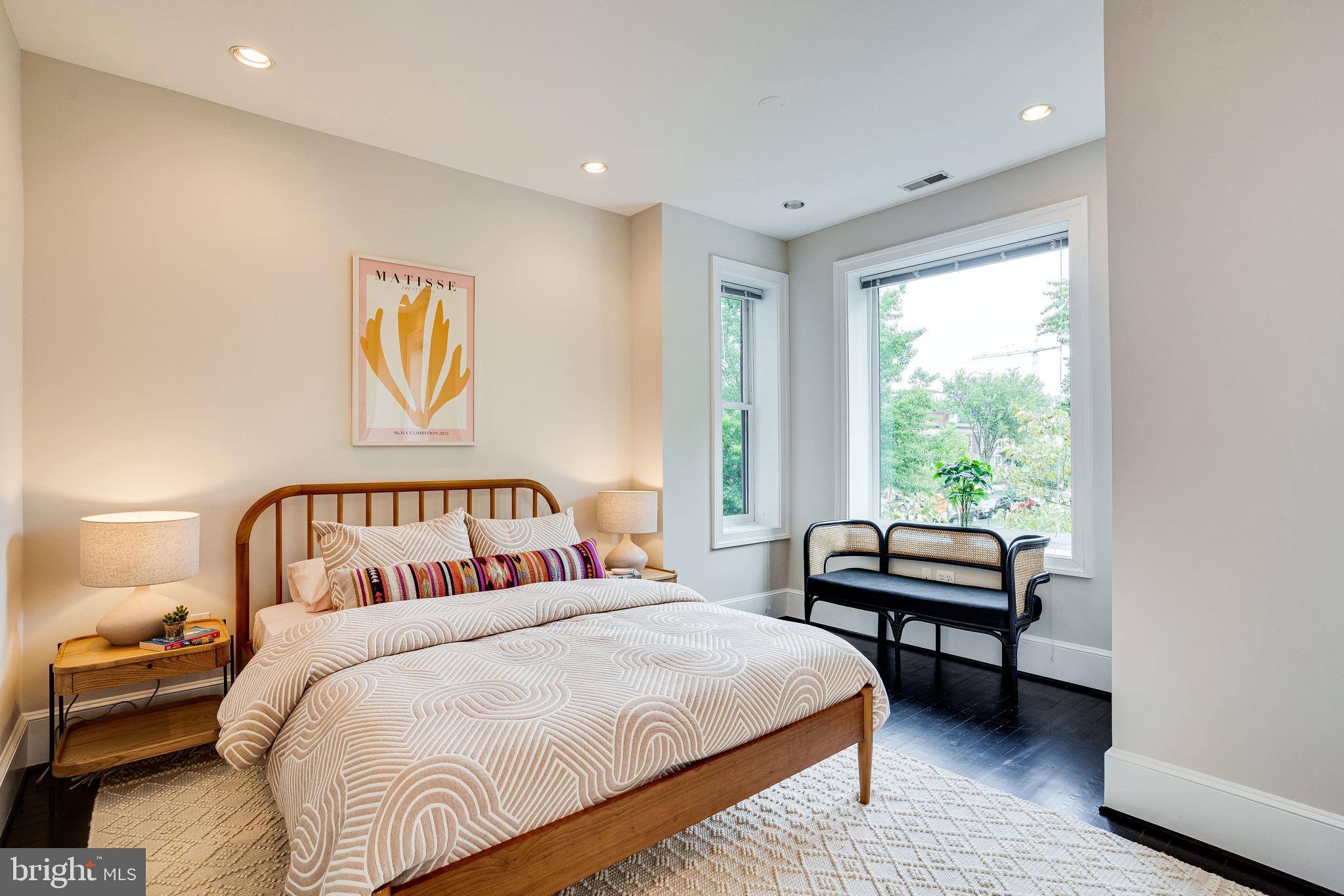 405 K Street Northeast Washington, DC 20002 - Photo 23 of 58 Great light, tall ceilings, wood floor