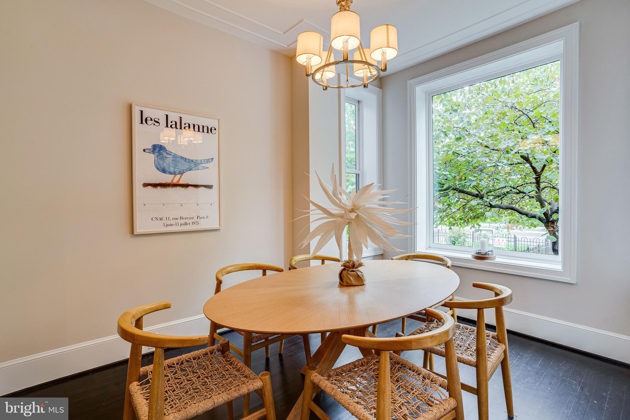 405 K Street Northeast Washington, DC 20002 - Photo 7 of 58 Dine w/a lovely tree view in the heart of the city