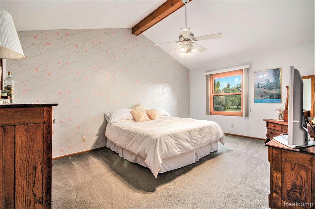 24604 Jamestowne Road Novi, MI 48375 - Photo 12 of 37