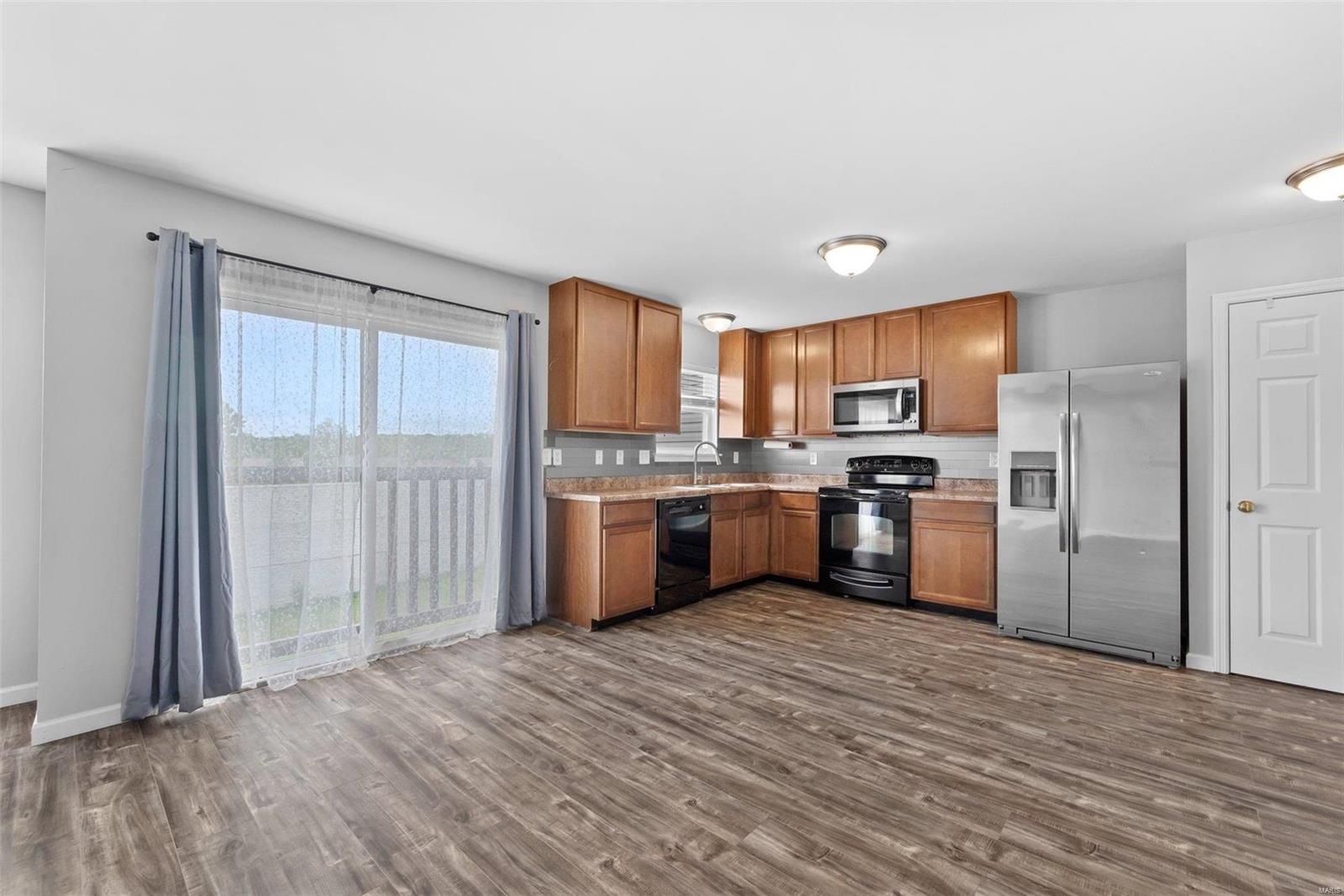 5573 Wavecrest Circle Cottleville, MO 63304 - Photo 9 of 25