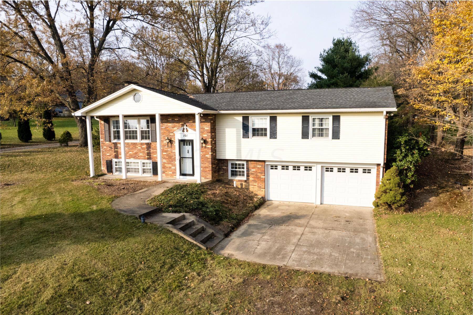 101 Avalon Road Mount Vernon, OH 43050 - Photo 2 of 29 101 Avalon Rd