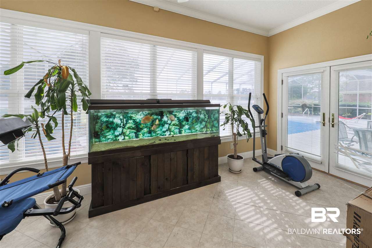 9456 Lakeview Drive Foley, AL 36535 - Photo 17 of 31 Sun Room