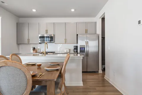 a close view of sink and tap