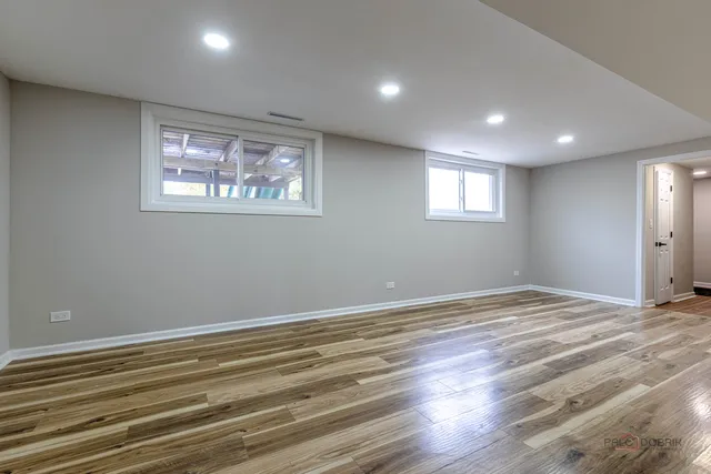 $497,000 | 1096 Beechwood Road, Buffalo Grove, IL 60089