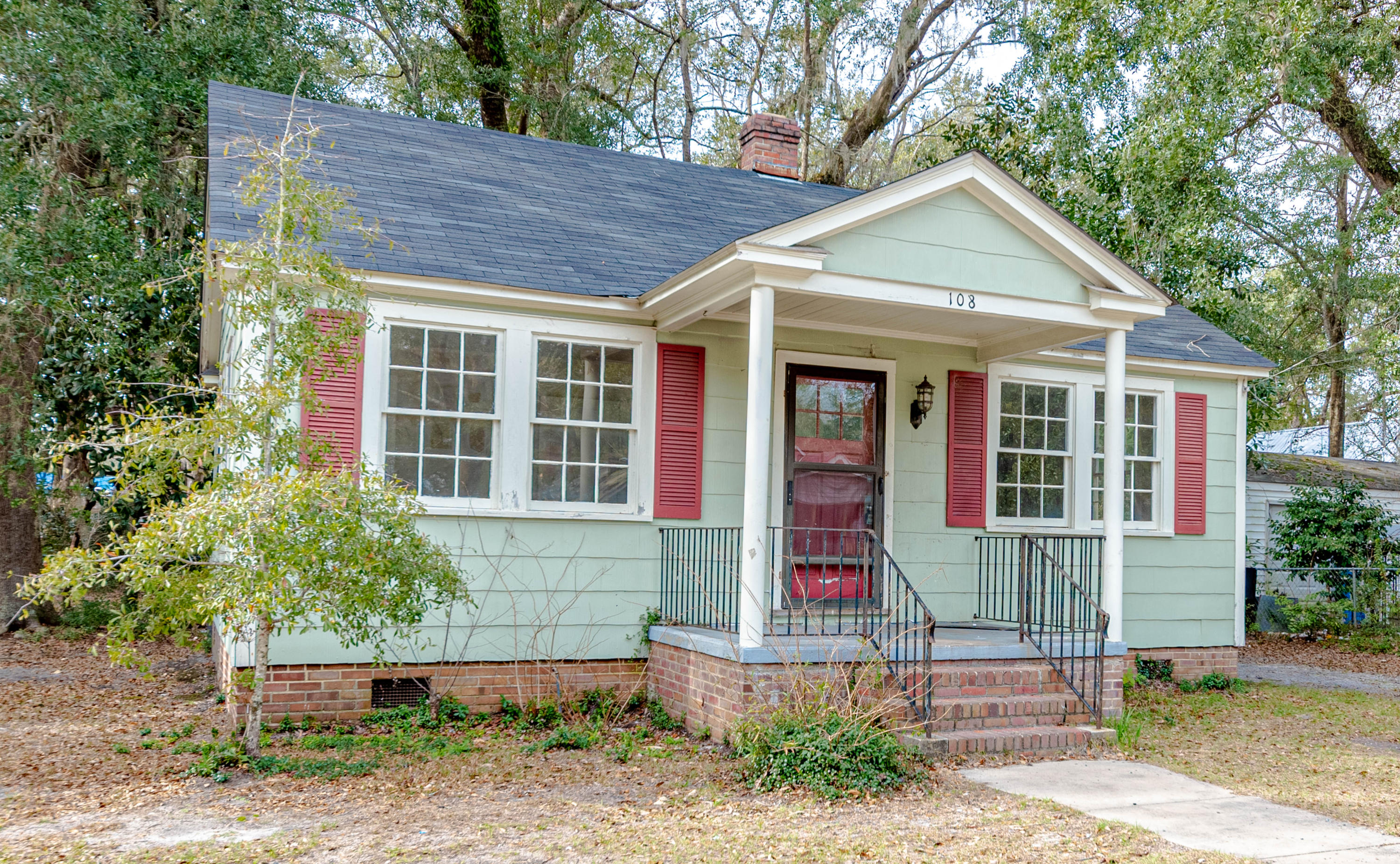 108 Rivers Street Walterboro, SC 29488 - Photo 1 of 13 DSC_0031-HDR