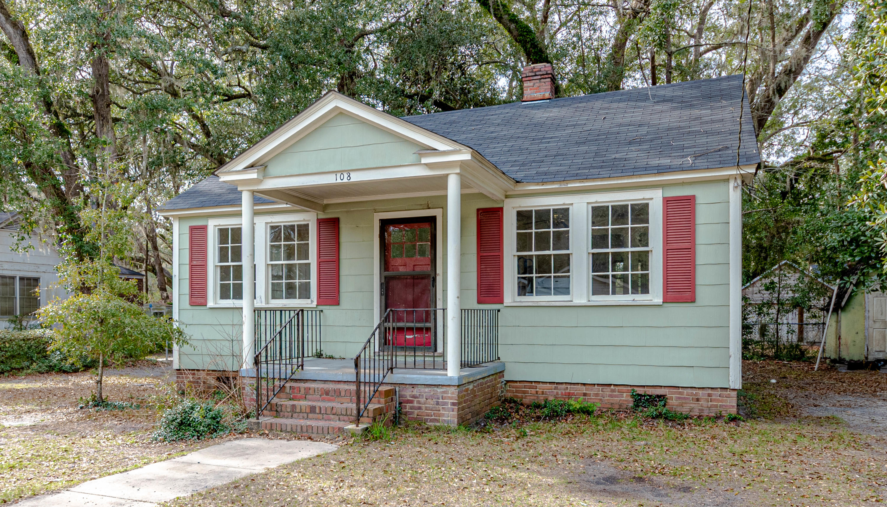 108 Rivers Street Walterboro, SC 29488 - Photo 2 of 13 DSC_0043-HDR