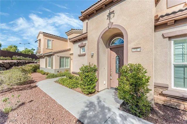 $2,650 | 11371 Merado Peak Drive, Las Vegas, NV 89135