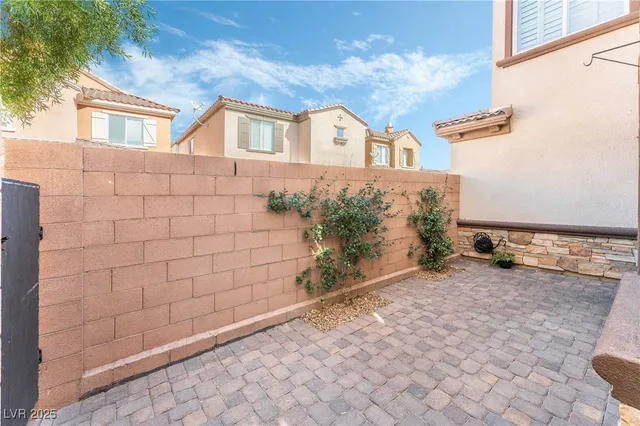 $2,650 | 11371 Merado Peak Drive, Las Vegas, NV 89135