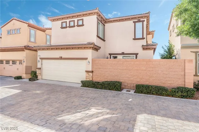 $2,650 | 11371 Merado Peak Drive, Las Vegas, NV 89135